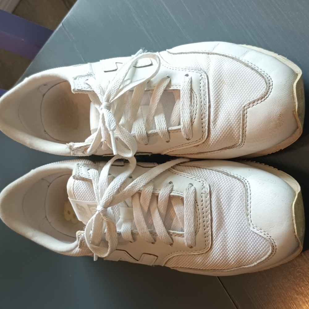 New Balance 620 Sz:9 Men's White
